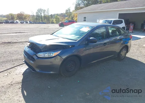 2016 Ford Focus S from USA, damaged, VIN 1FADP3E27GL380185